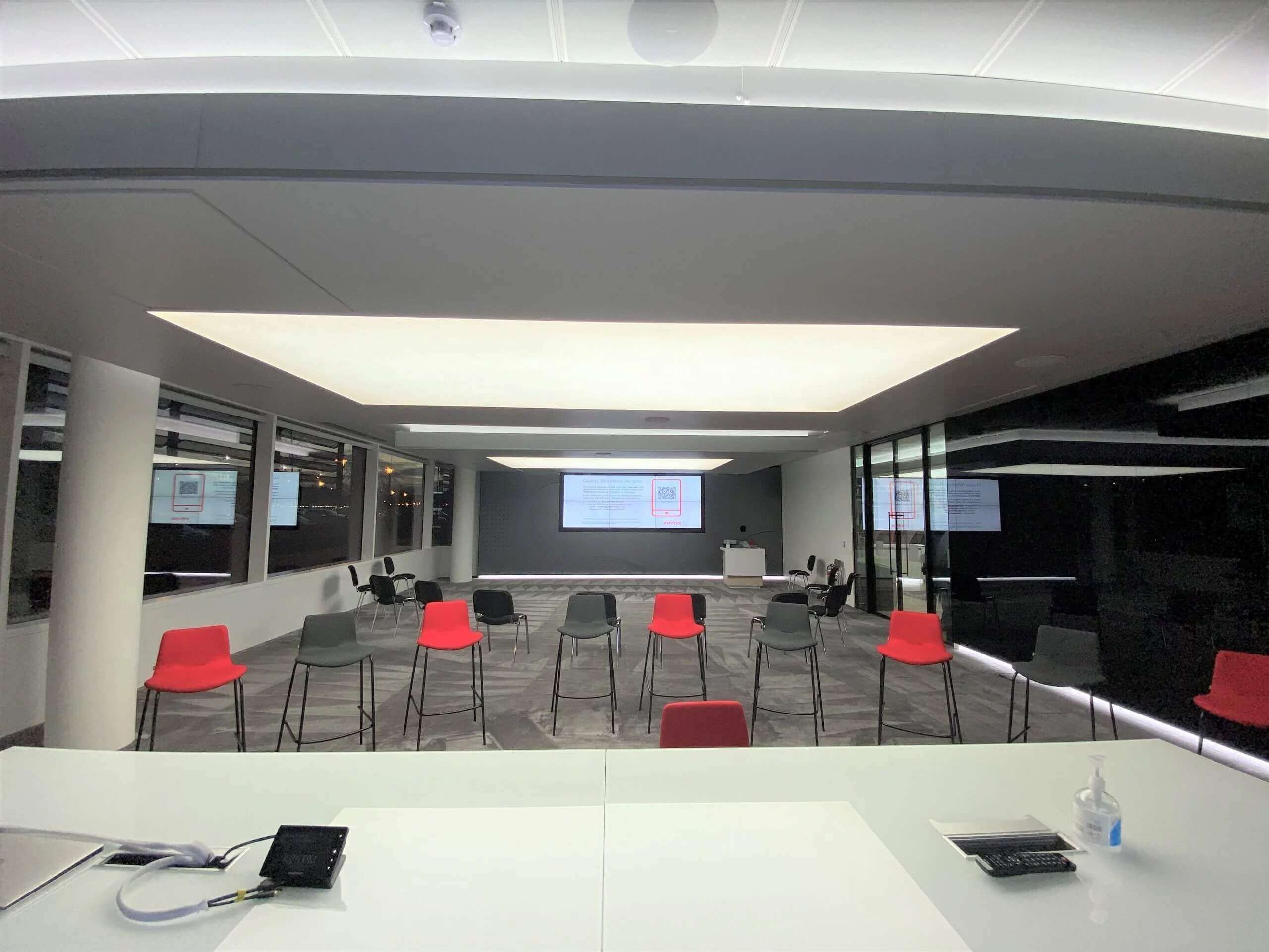 Meeting room at Xerox with recessed lighting