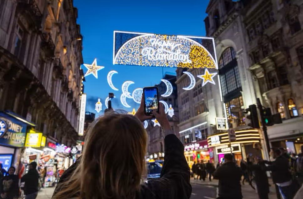 Ramadan street lighting display