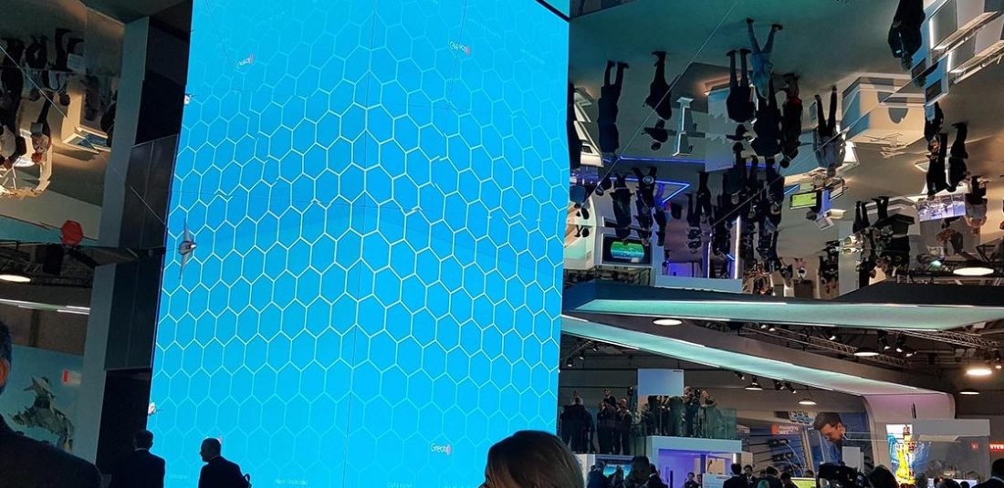 Mirror ceiling - Farnborough airshow