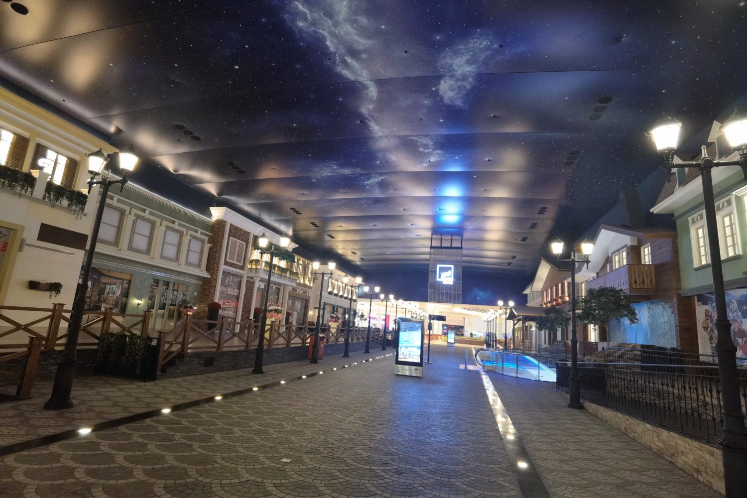 Architectural stretch ceiling applied in retail space design