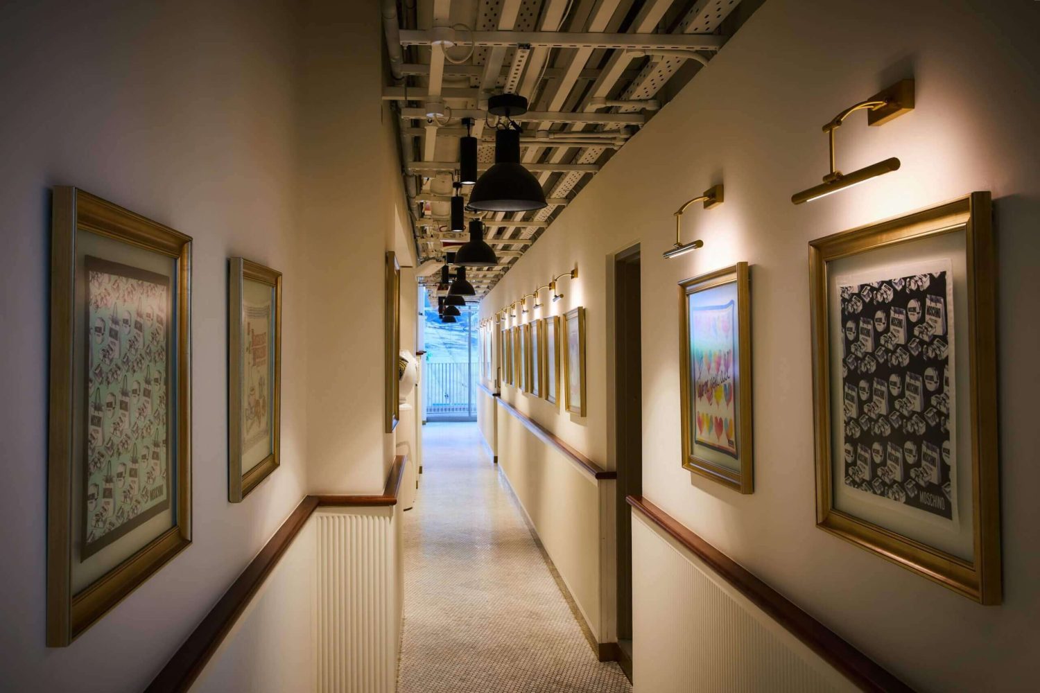 Image highlighting the decorative light fixture in use